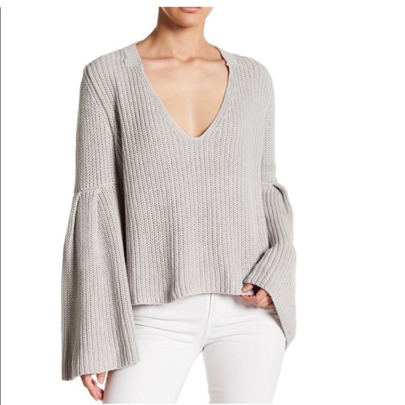 Free People Sweaters - NWT Free People Light Gray Damsel Bell Sleeve Crop Sweater Size Small